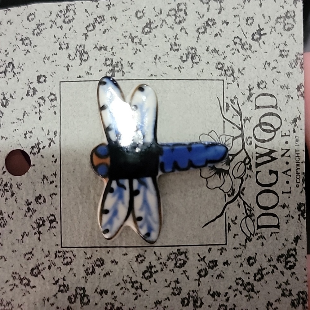 Dogwood Lane Dragonfly Pin